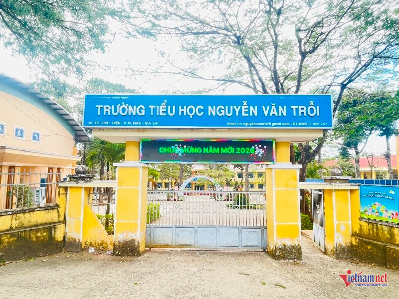W-Tạm dừng bán trú 2.jpg