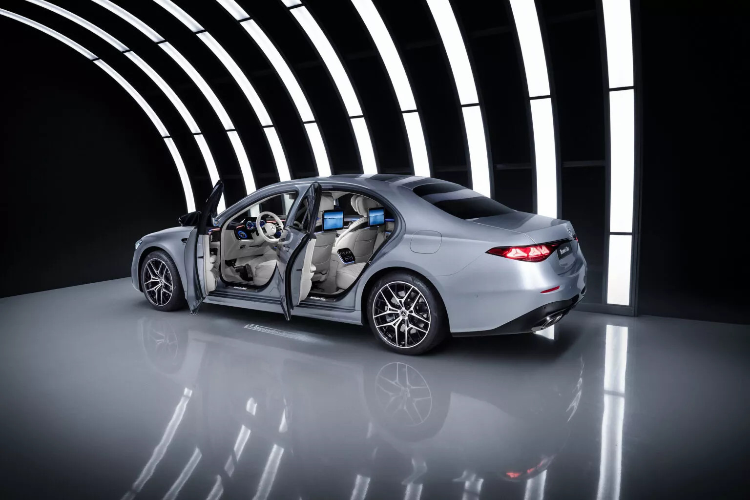 2027 Mercedes S Class 2.webp