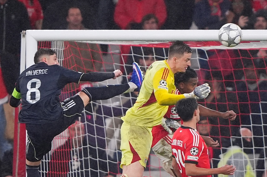 Bốc thăm play-off C1: Real Madrid tái ngộ Benfica, PSG đấu Monaco