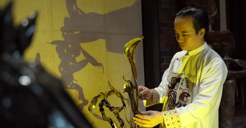 Độc bản tác phẩm Ngựa được 'vẽ' bằng ánh sáng của nghệ nhân nổi tiếng Bát Tràng