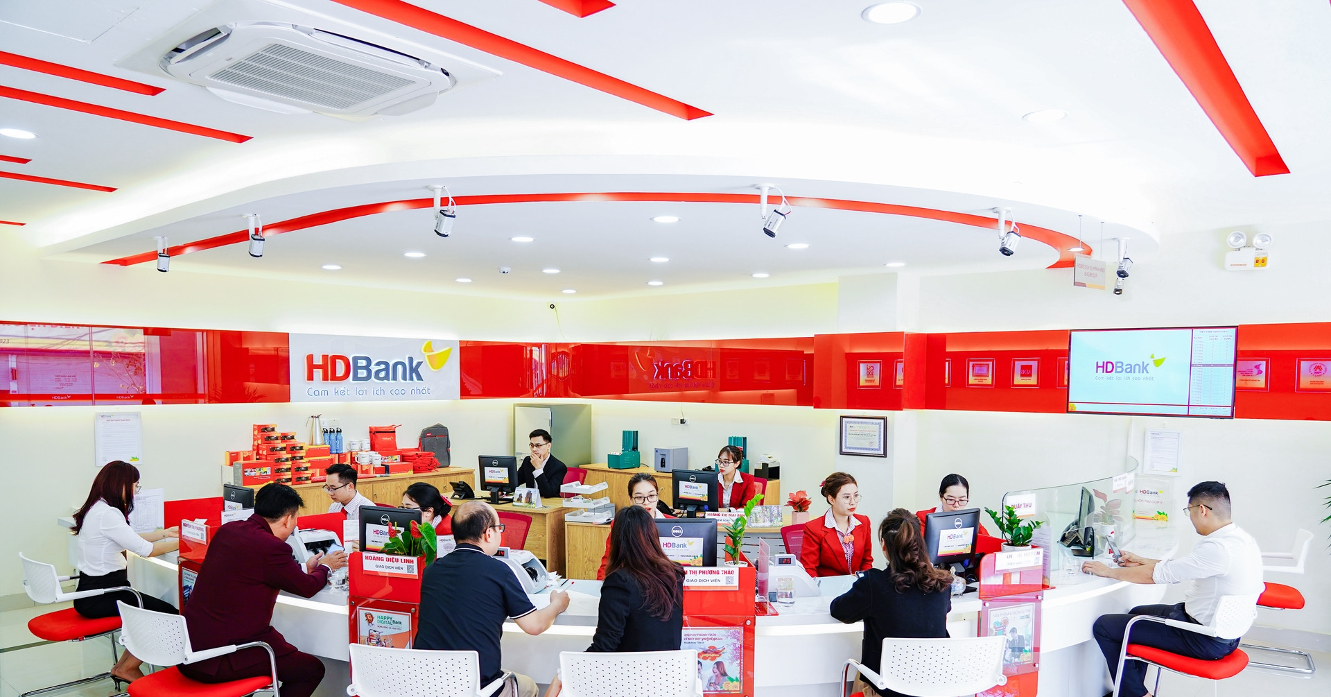 HDBank tăng trưởng lợi nhuận cao, nền tảng vốn vững chắc cho kỳ tăng trưởng mới