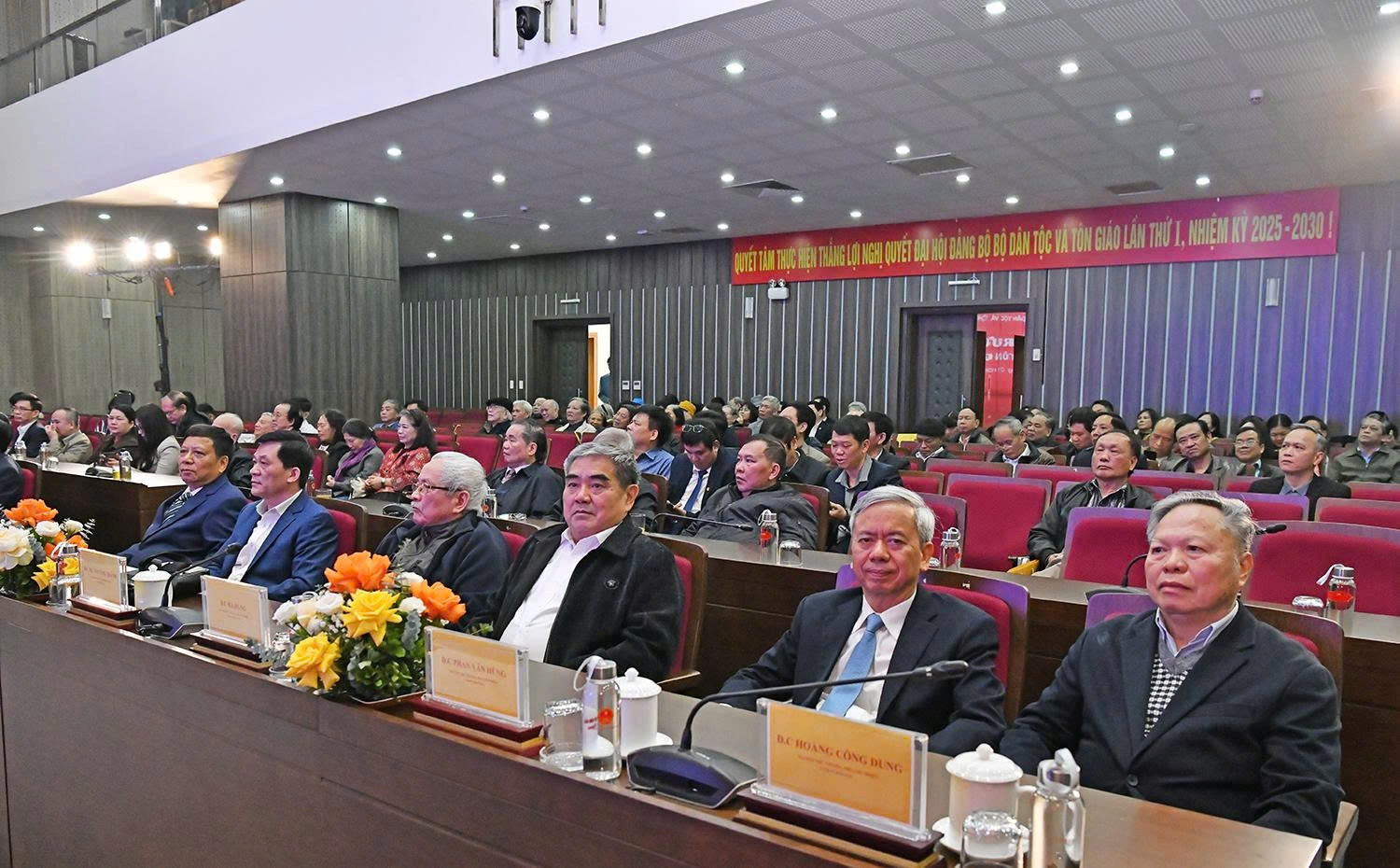 Hoàng Quý ảnh 5.jpg