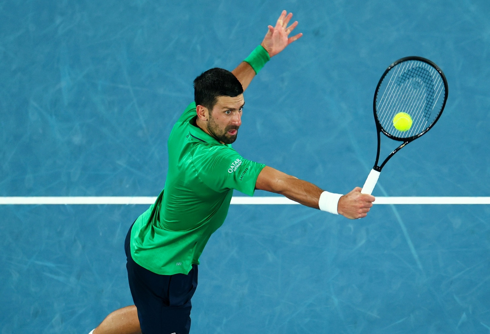 Djokovic hạ Sinner sau 5 set, vào chung kết Australian Open
