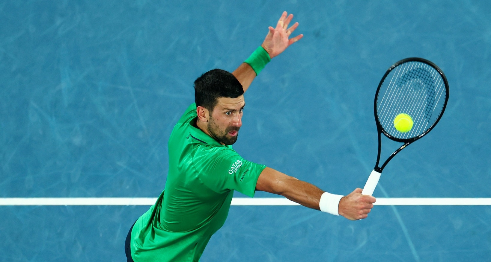 Djokovic hạ Sinner sau 5 set, vào chung kết Australian Open