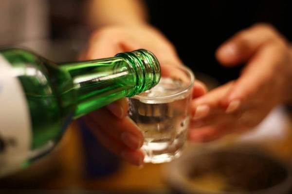 Người đàn ông trẻ gặp họa vì bữa tiệc tất niên của công ty