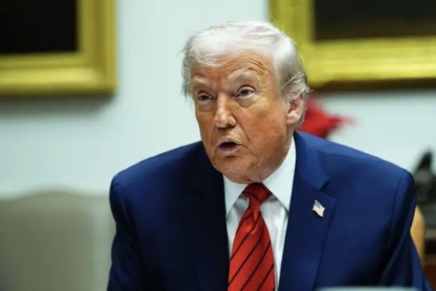 Ông Trump đòi Sở Thuế, Bộ Tài chính Mỹ bồi thường 10 tỷ USD