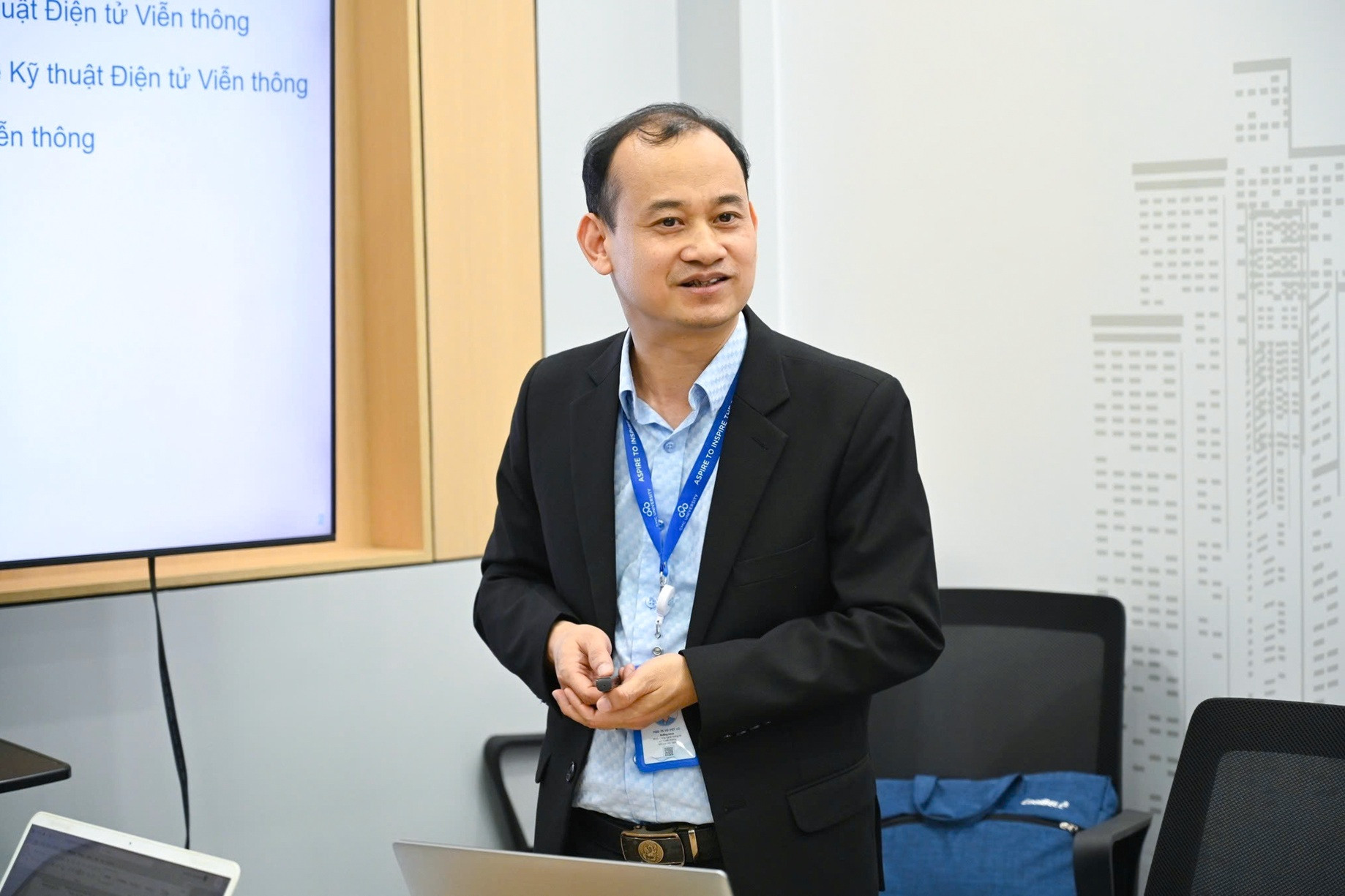 PGS Vũ Việt Vũ.jpg