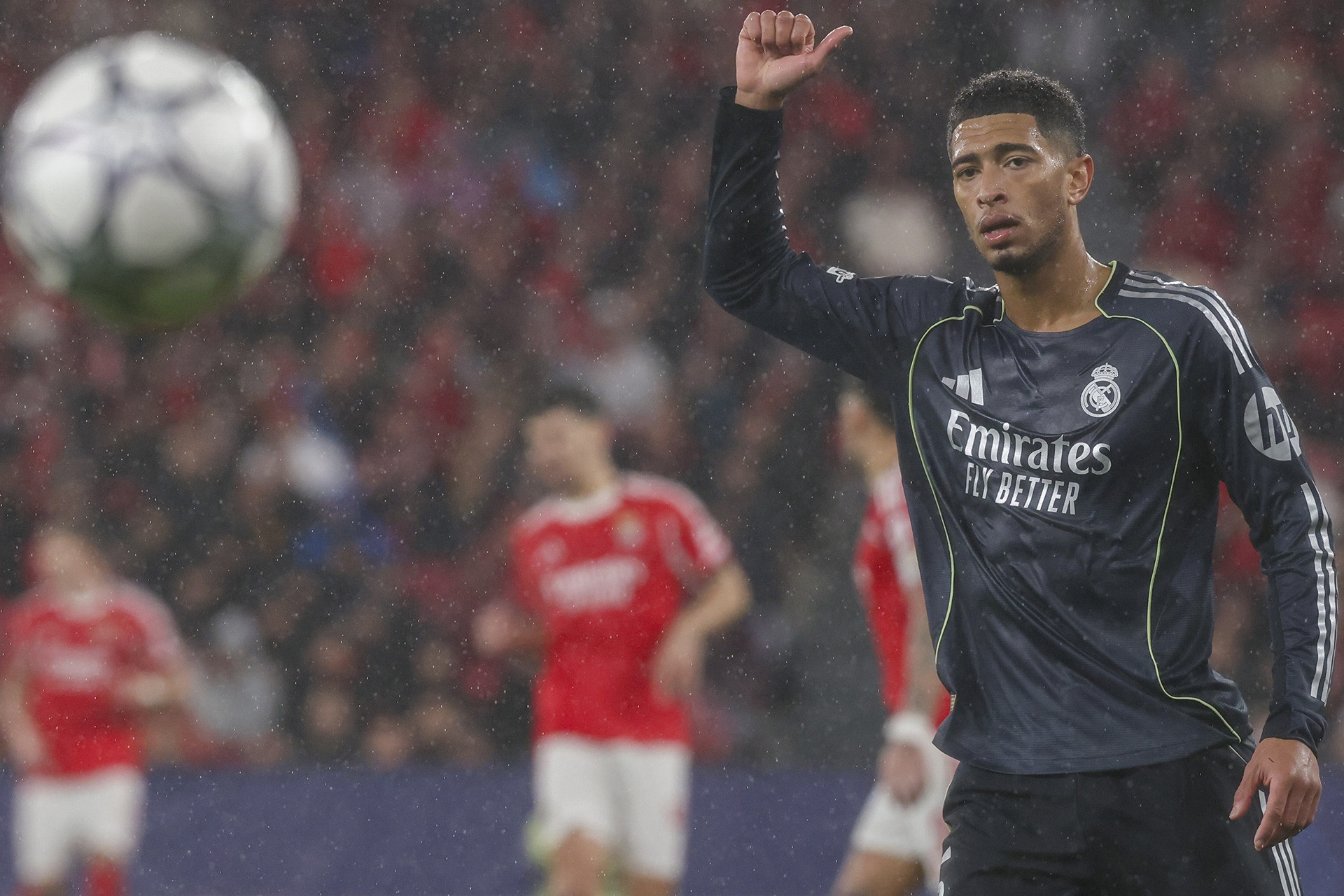 Real Madrid bất ổn: Arbeloa và căn bệnh cũ của Los Blancos