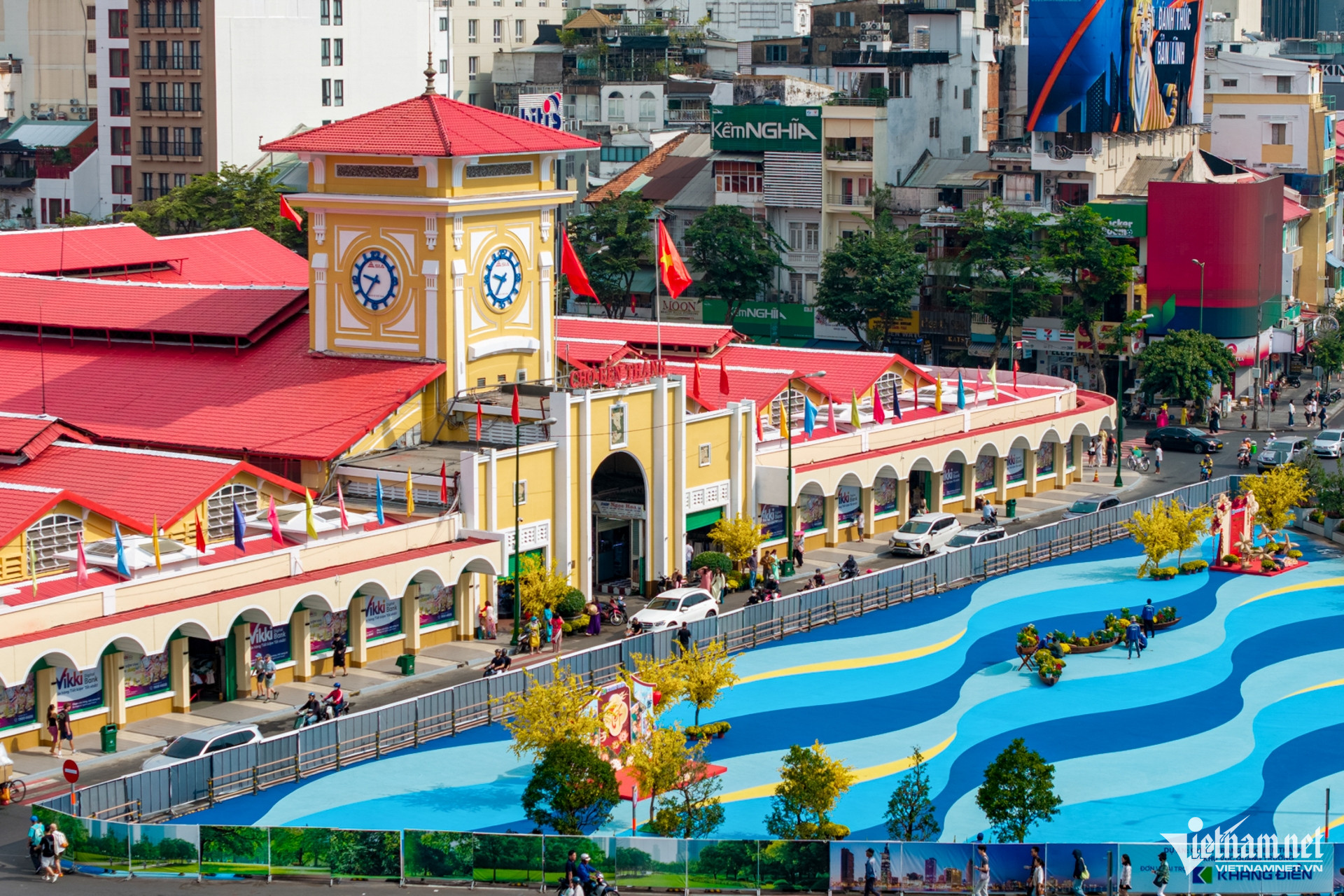 W-Chợ Bến Thành TPHCM Nguyễn Huế 7.jpg