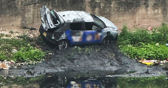 Bản tin trưa 31/1: Ô tô lao xuống sông Nhuệ lúc rạng sáng do tài xế ngủ gật