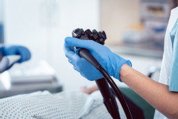 Từ dấu hiệu khi ăn, người đàn ông phát hiện 3 bệnh ung thư cùng lúc YwAAAAAAQABAAACAUwAOw==