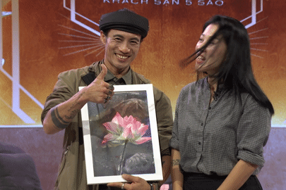 Ca sĩ Phạm Anh Khoa lần đầu giới thiệu người vợ 18 năm đầu ấp tay gối trên VTV