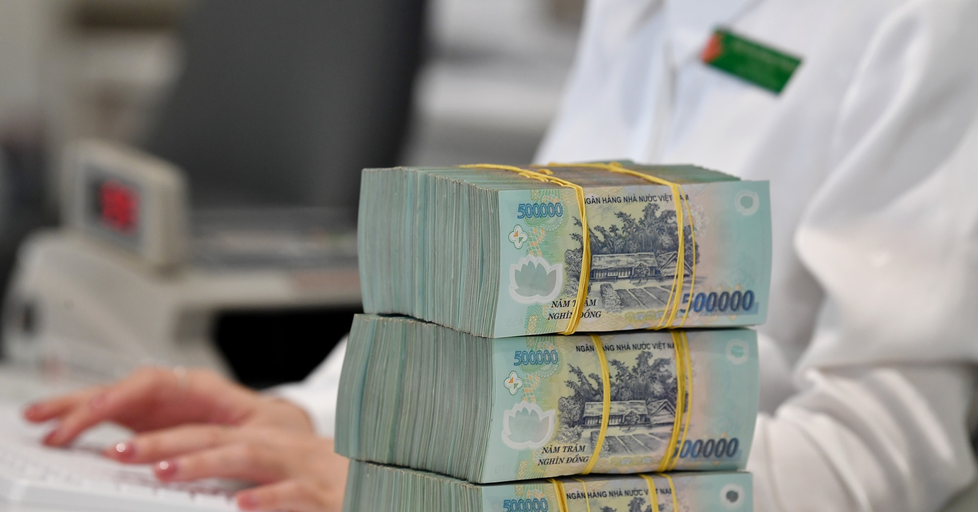 Cận Tết Nguyên đán, ngân hàng tung ưu đãi hút tiền gửi