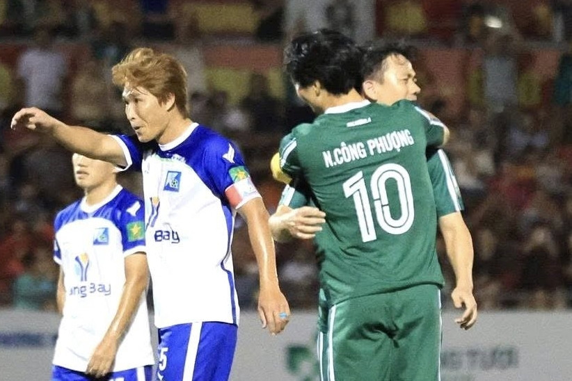 Công Phượng tái xuất ấn tượng, Đồng Nai ngược dòng lấy 3 điểm