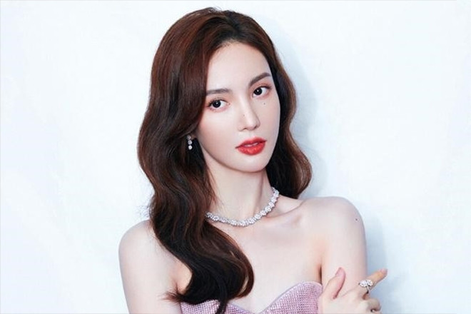 Diễn viên Kim Thần xin lỗi vì bỏ trốn sau khi gây tai nạn