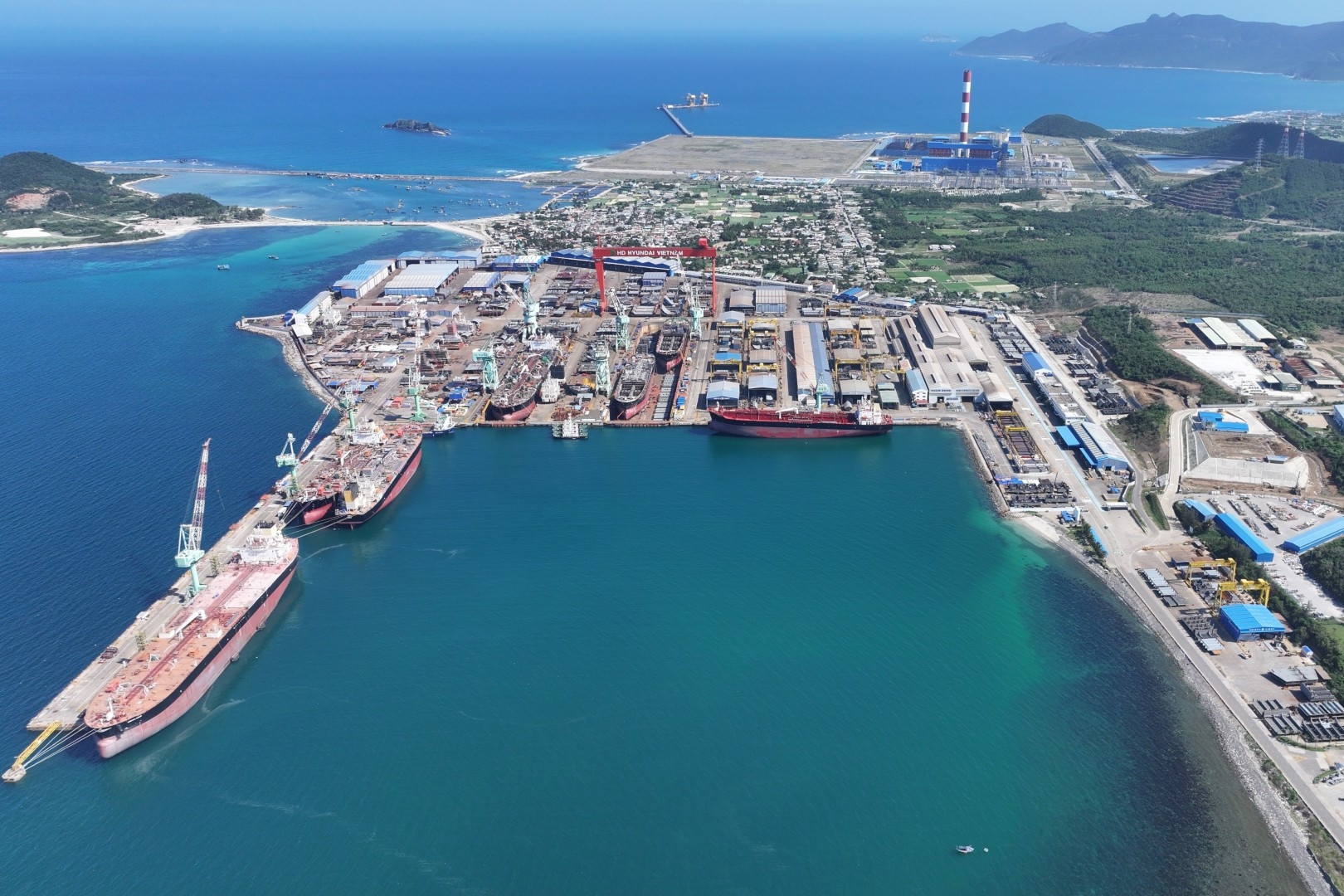 HD Hyundai Việt Nam - 30 mùa xuân vững bước vươn xa