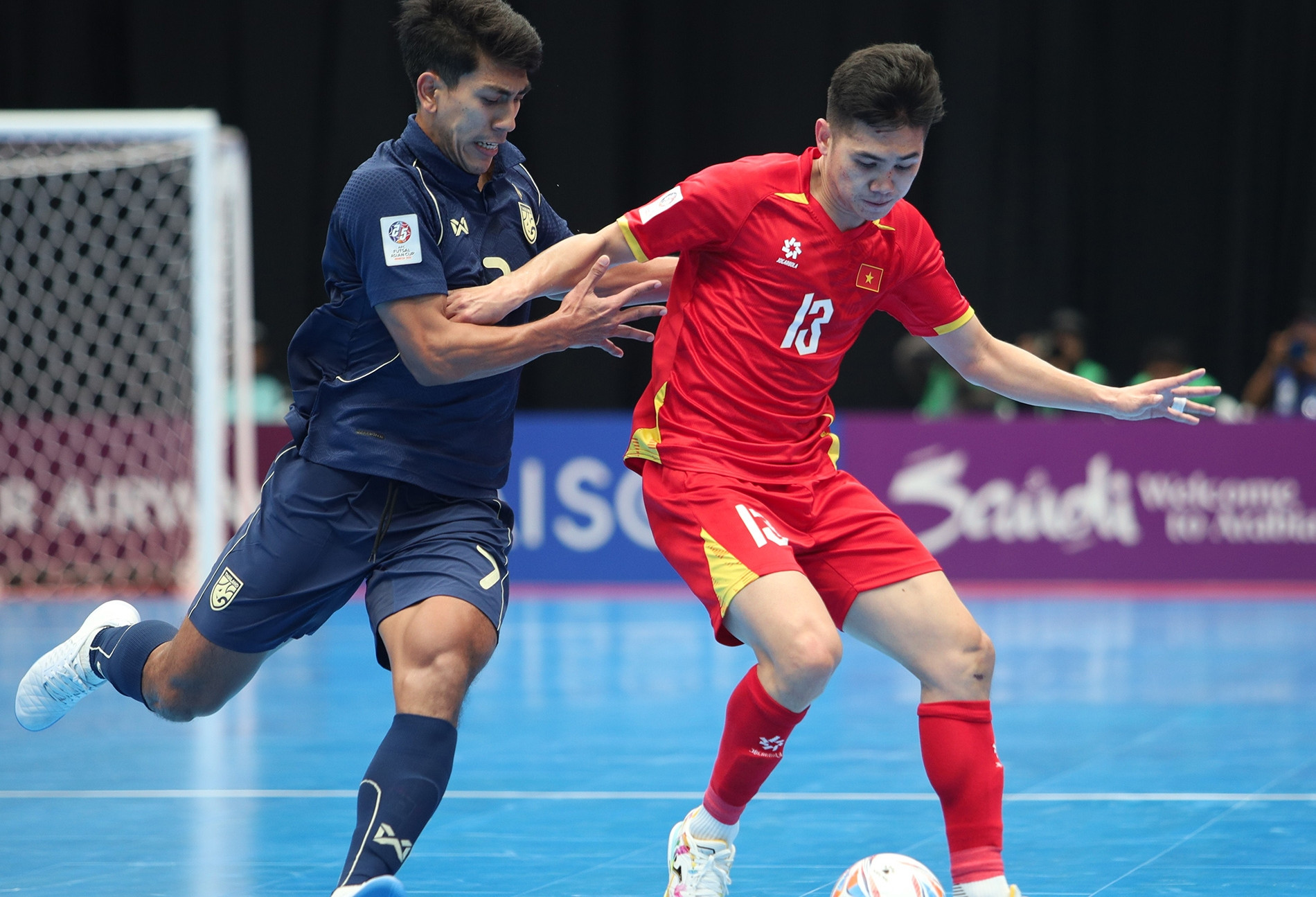 ĐT futsal Việt Nam thua sát nút Thái Lan trước vòng tứ kết châu Á