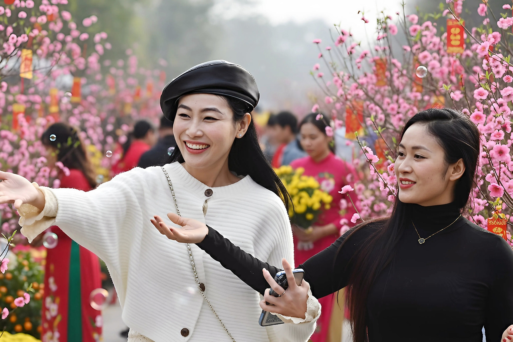 Văn khấn cúng Lập Xuân 2026 trong nhà và ngoài trời chi tiết