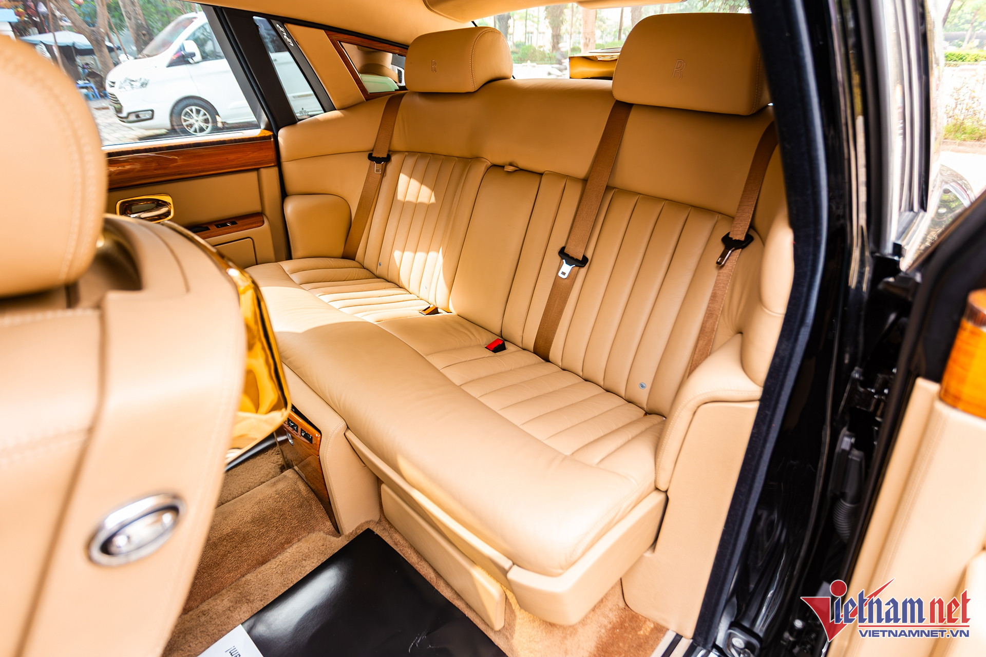 W-phantom vii 13.JPG.jpg