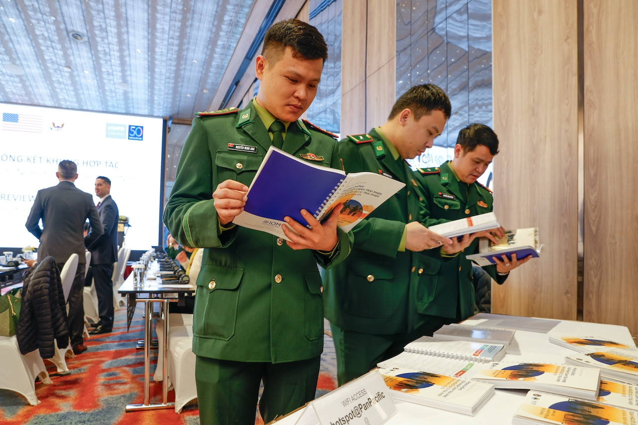 Bảo vệ trẻ em trước nạn mua bán người