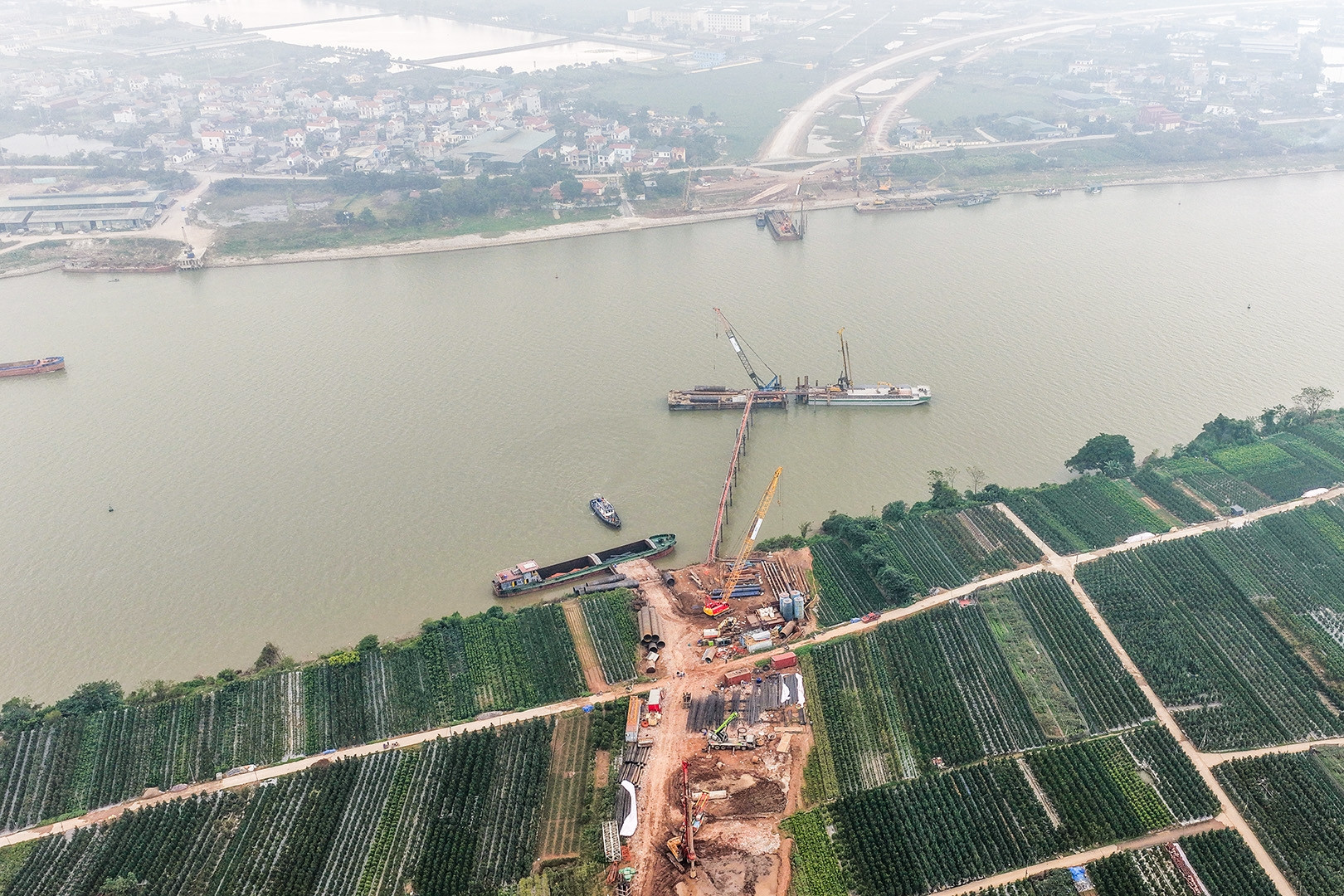 Cận cảnh đại công trường cầu Mễ Sở gần 4.900 tỷ đồng nối Hà Nội - Hưng Yên