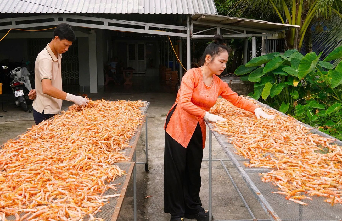 Đặc sản hình móng chim, giá tiền triệu ở Cà Mau được săn đón dịp Tết