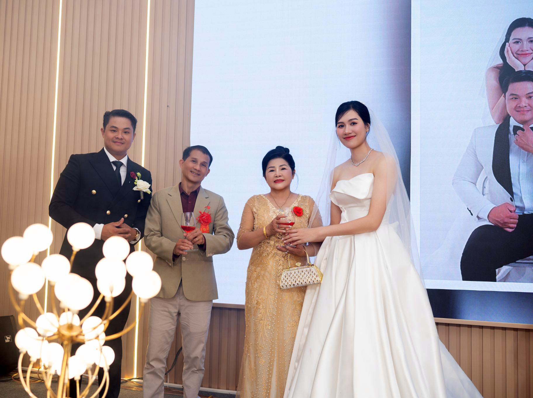 Ảnh cưới đẹp lung linh của tuyển thủ bóng chuyền Việt Nam nguyen thi trinh anh cuoi 2.jpg