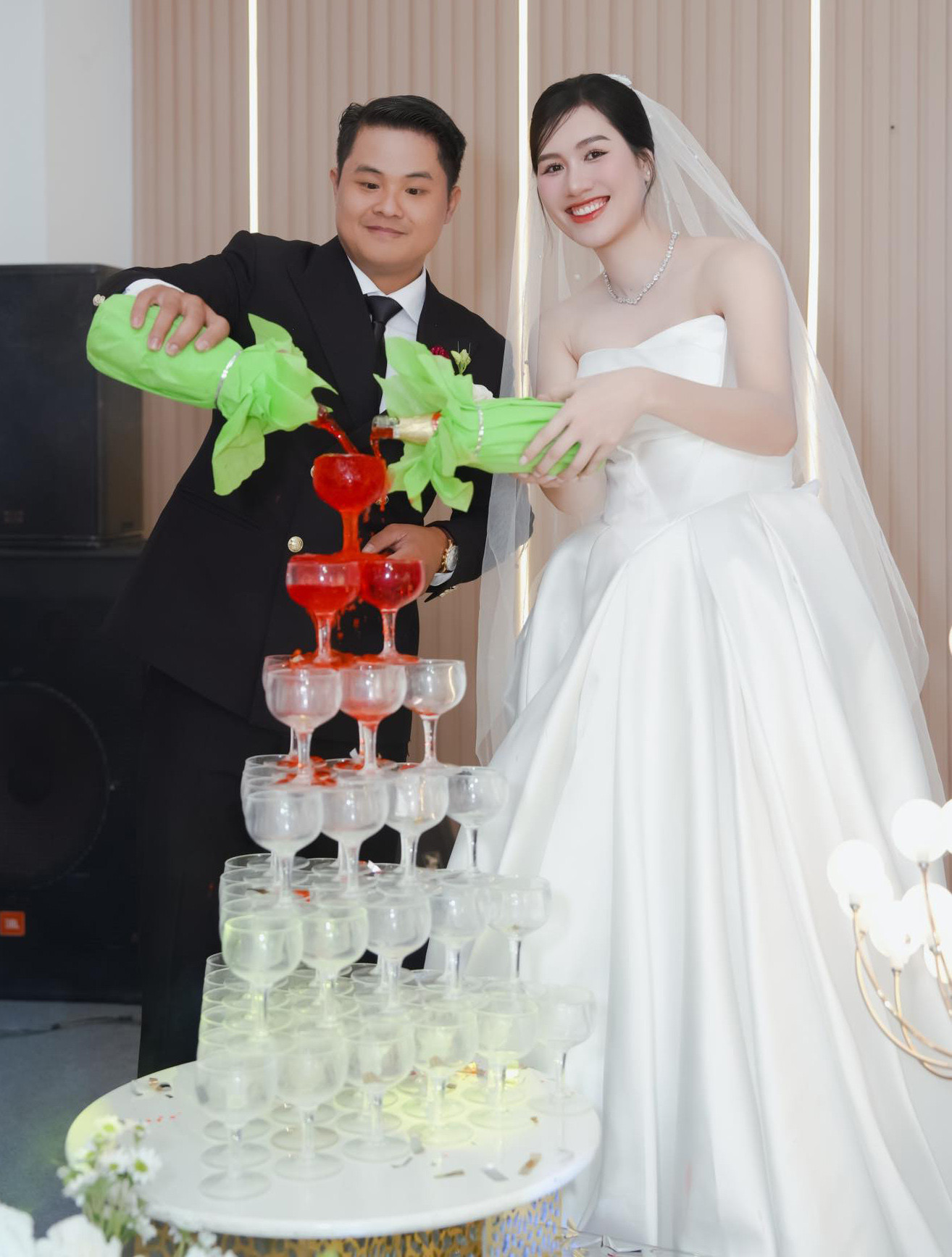 Ảnh cưới đẹp lung linh của tuyển thủ bóng chuyền Việt Nam nguyen thi trinh anh cuoi 5.jpg