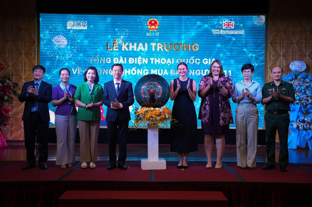 Ra mắt Tổng đài 111: 'Điểm tựa' quốc gia trong phòng, chống mua bán người