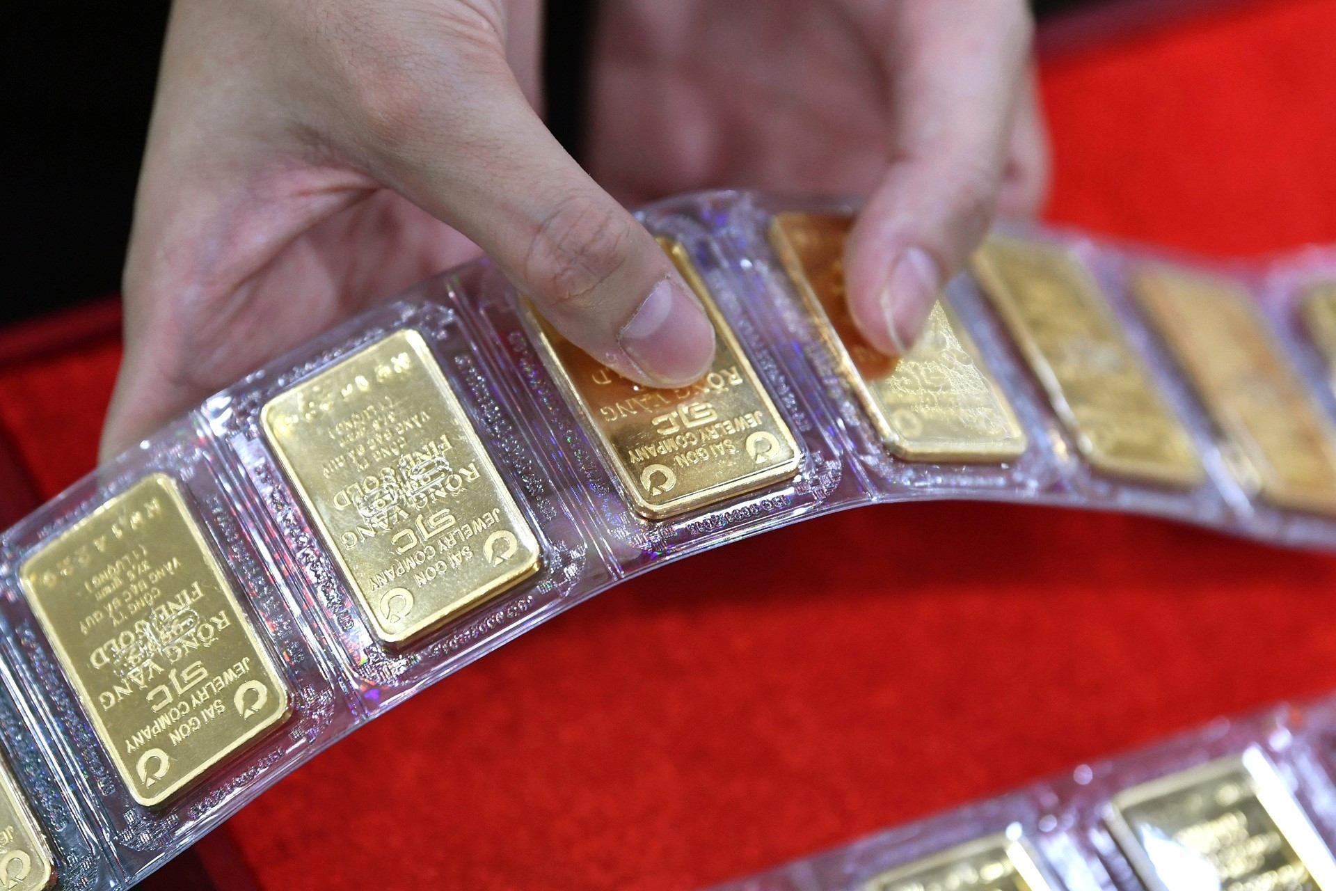 Đánh thuế vàng miếng như ‘lệ phí quản lý mềm', người tích trữ nhỏ lẻ không lo