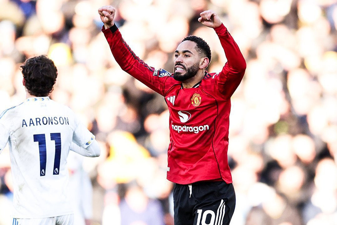 Matheus Cunha giúp MU thoát thua trên sân Leeds