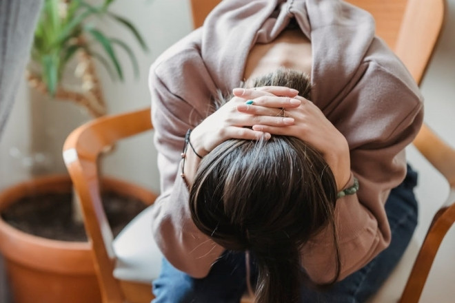  Chồng xin ở lại chăm sóc người yêu cũ khiến vợ sững sờ 