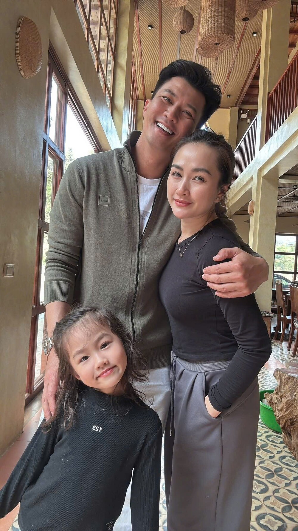 gen h z7399909808438_7a18ff47961017f81e7407b7f097436e.jpg