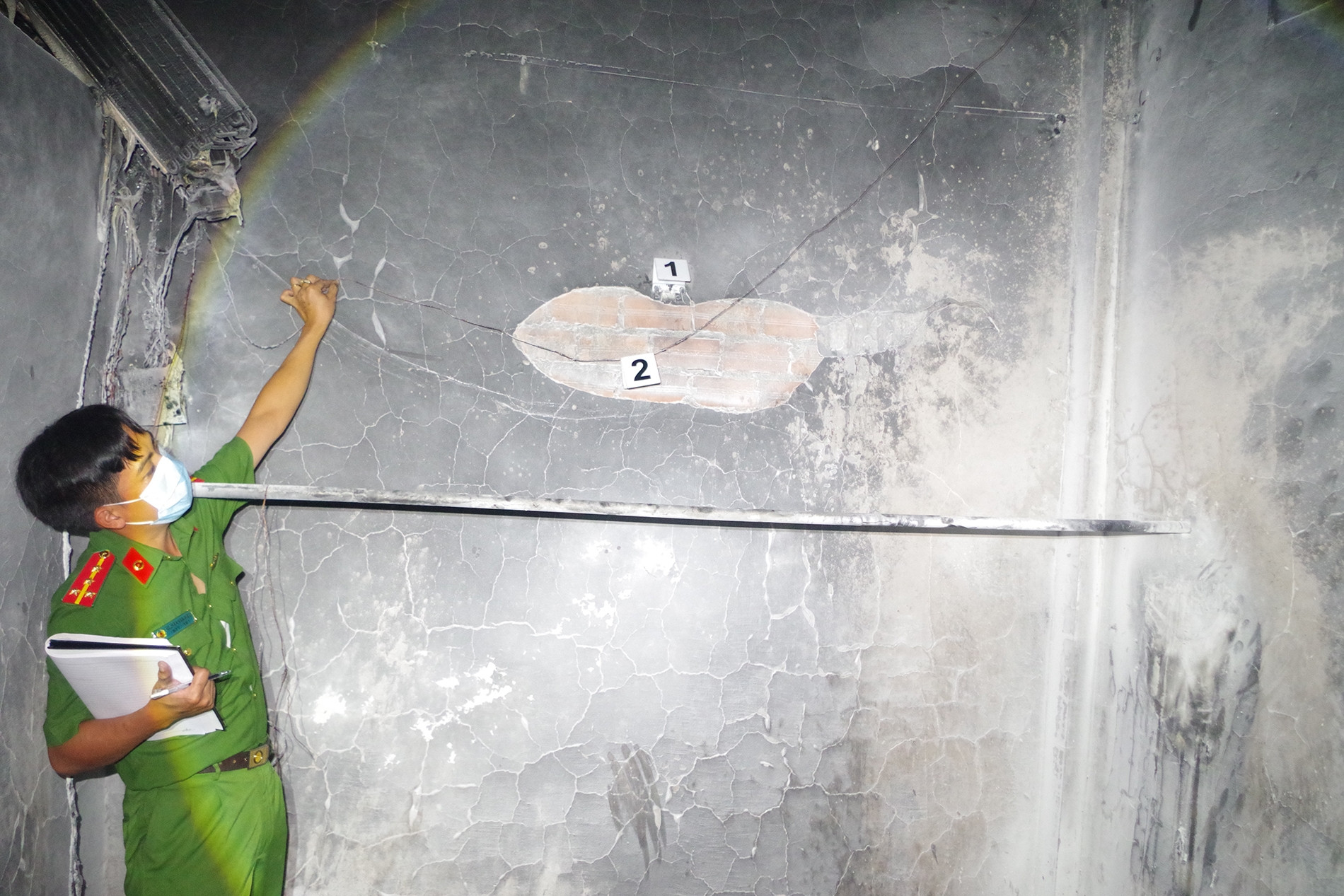 Hai bé gái tử vong trong căn nhà bốc cháy khi bố mẹ đi vắng