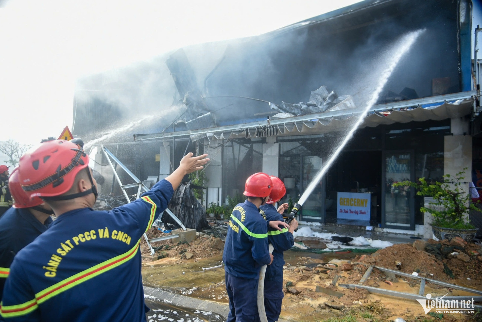 W-anh chay3   Copy.jpg