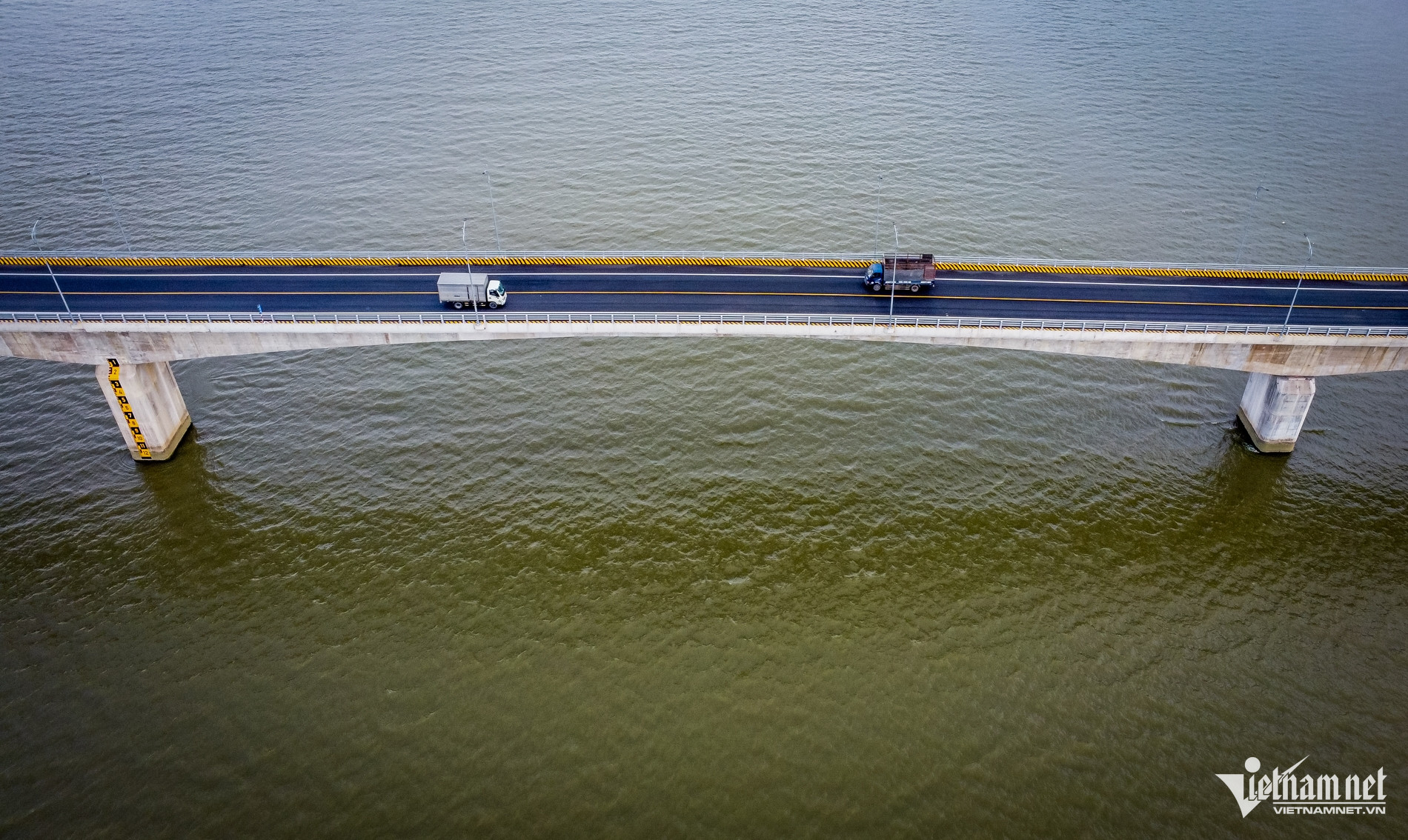 W-Cầu sông hồng_3.jpg