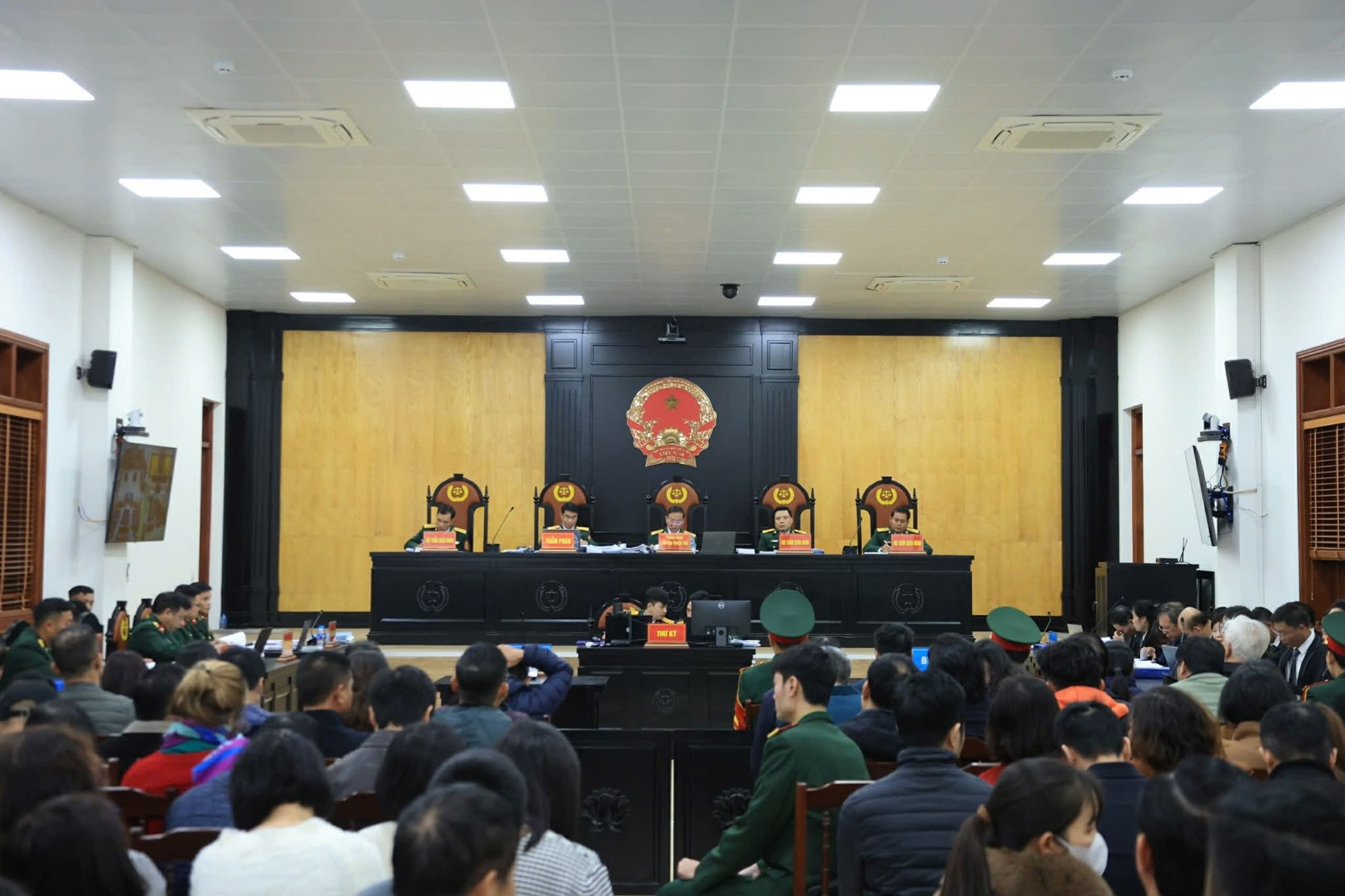 3e5c42c6 eade 4dc0 b8c3 dfa14ab7e694.jpg