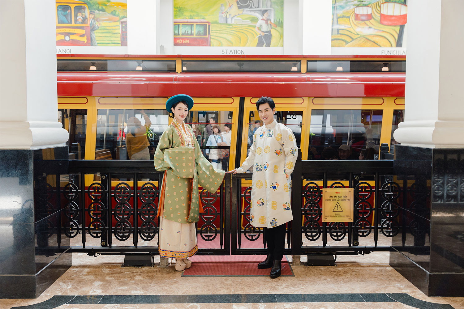 Trang phục áo chẽn Bông Sen màu men gốm