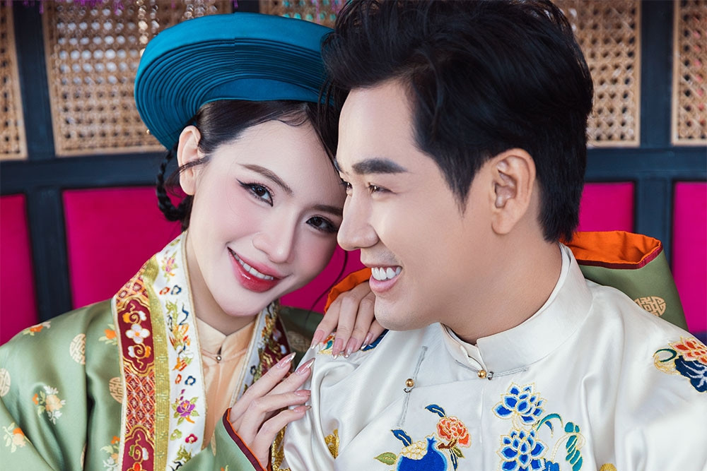 Cách nhau 14 tuổi, MC Nguyên Khang và hoa hậu Ngọc Quỳnh đẹp đôi