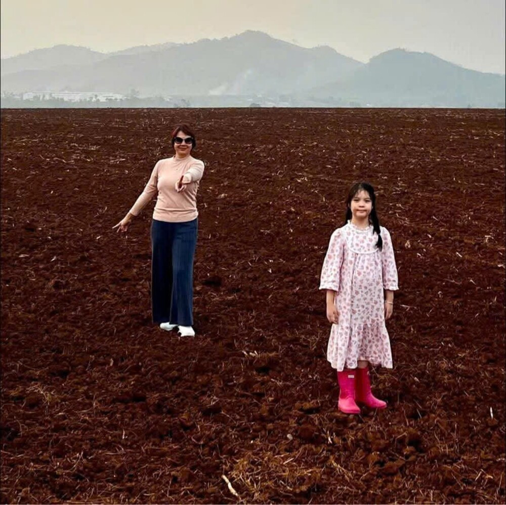 gen n z7403276112701_18b8fa748f058f80b985d01e836f2cdd.jpg