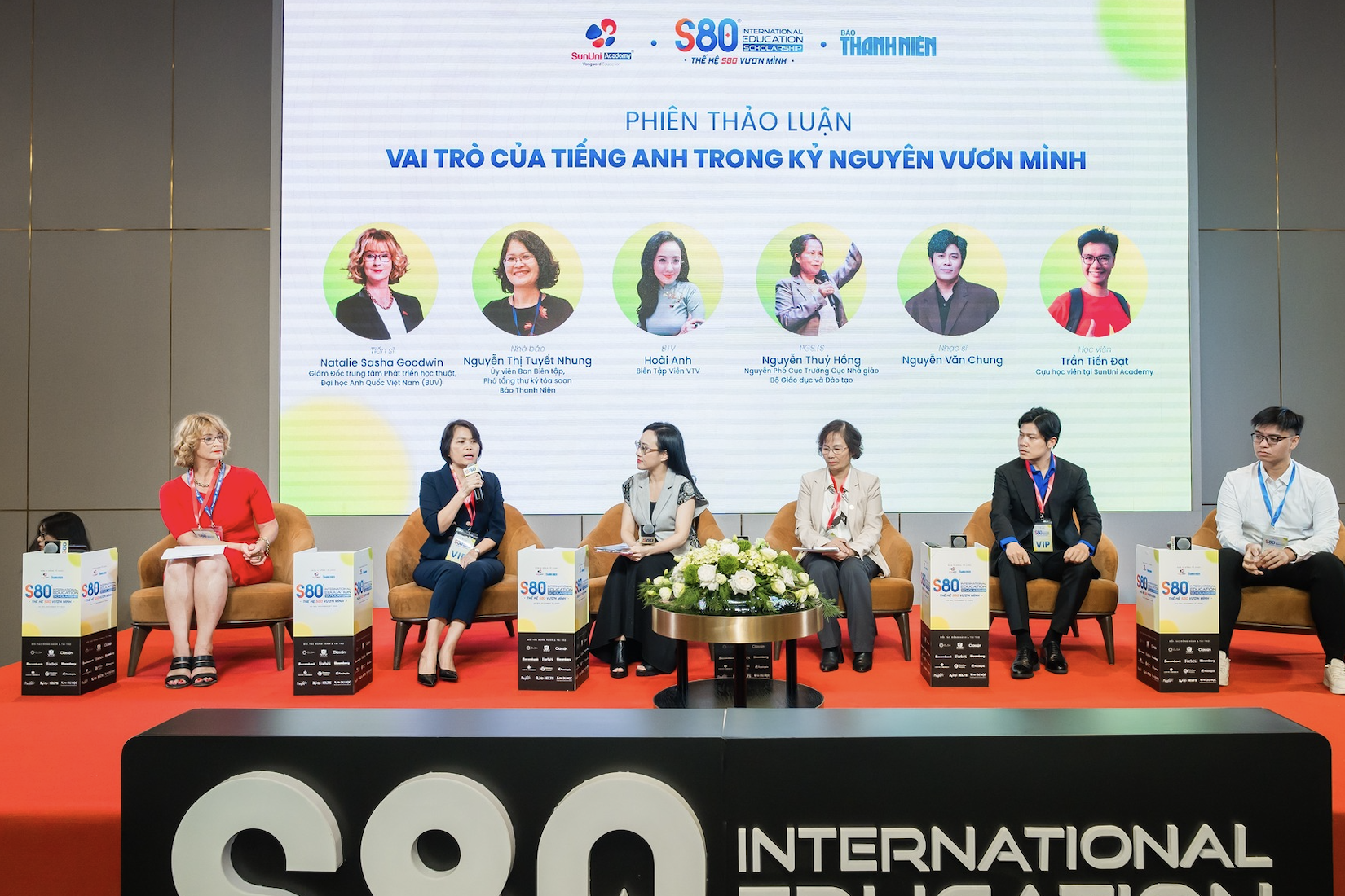 Học bổng S80 giải cơn khát học IELTS và tiếng Anh giao tiếp trực tuyến