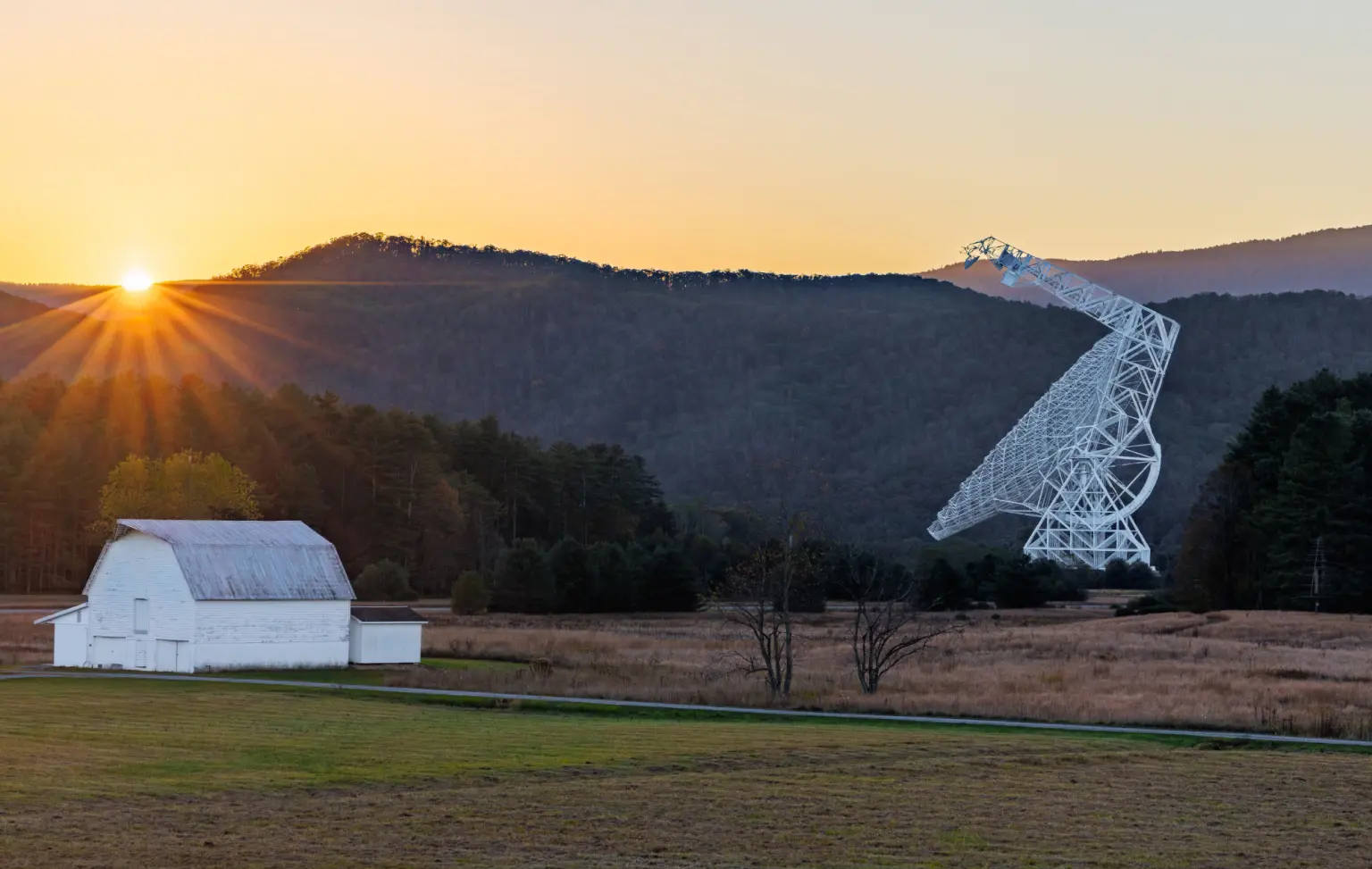 Kính thiên văn.png