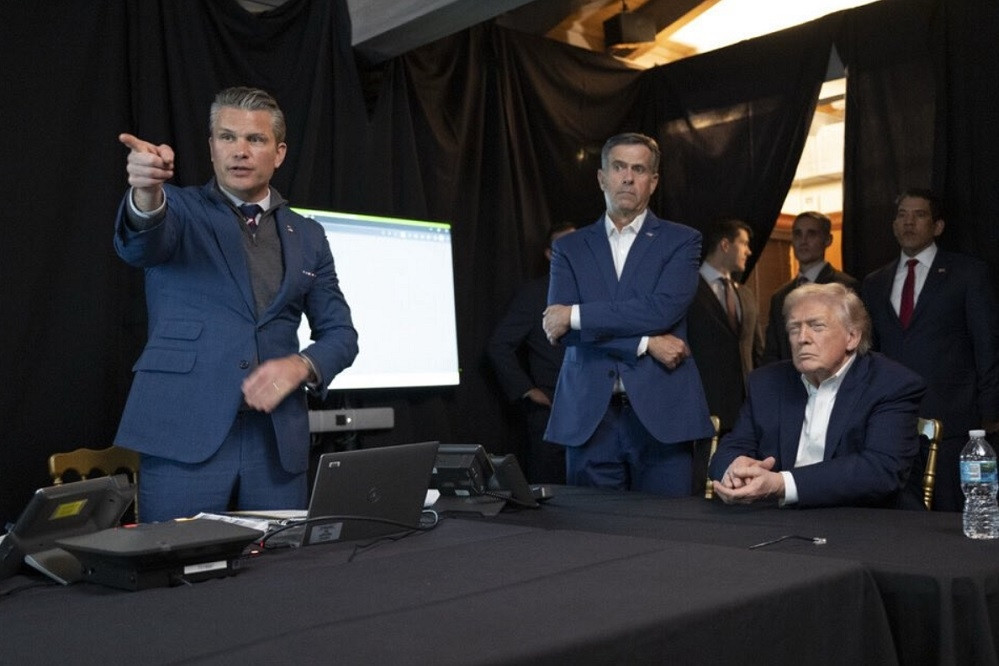 Mỹ hé lộ số quân tham gia bắt ông Maduro, nổ súng gần dinh tổng thống Venezuela