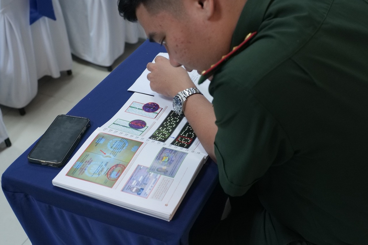 Phòng ngừa nạn mua bán người ngay từ tuyến đầu