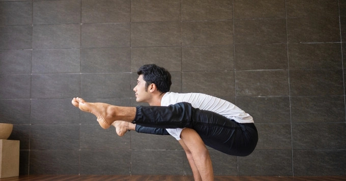 Sau tiếng động lạ khi tập yoga, người đàn ông phải cầu cứu bác sĩ