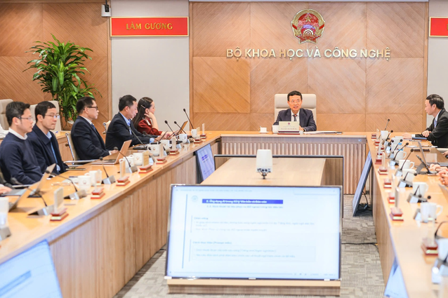 Tập huấn trực tuyến kỹ năng chuyển đổi số, giảm tải cho cán bộ cấp xã