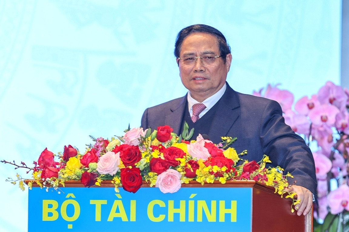 Thủ tướng: Mục tiêu tăng trưởng 2 con số năm 2026 là ‘ngọn núi cao’ cần chinh phục