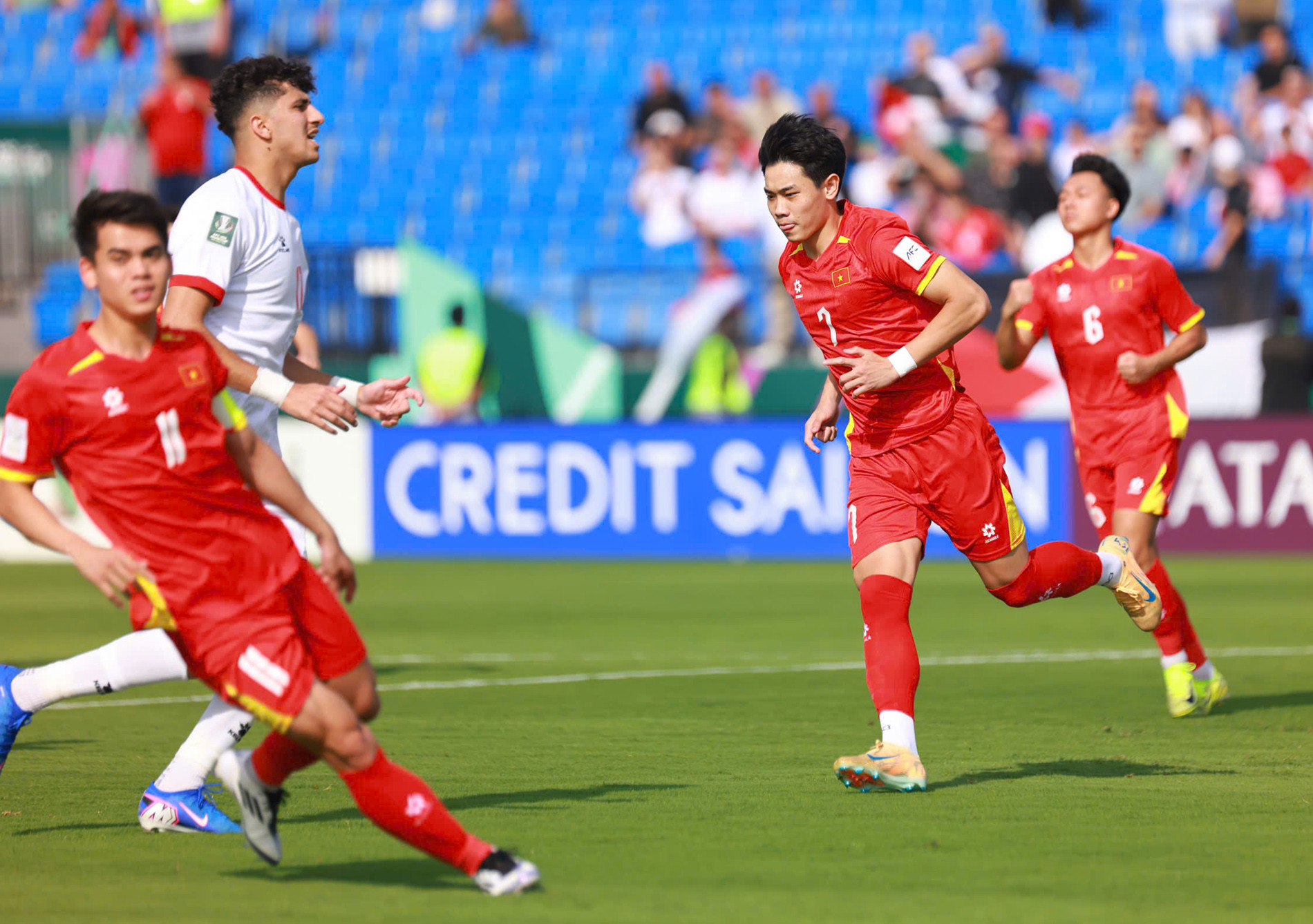 U23 Việt Nam có bàn thắng sớm, giúp tinh thần của các cầu thủ càng lên cao.