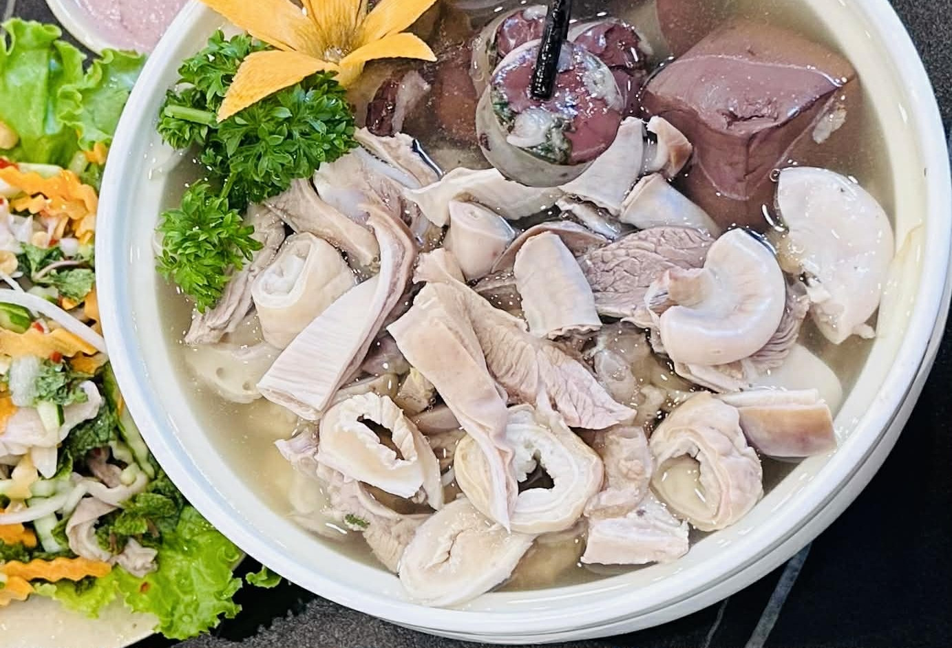 3 phần thịt lợn bồi bổ cơ thể nhưng chỉ nên ăn vừa phải