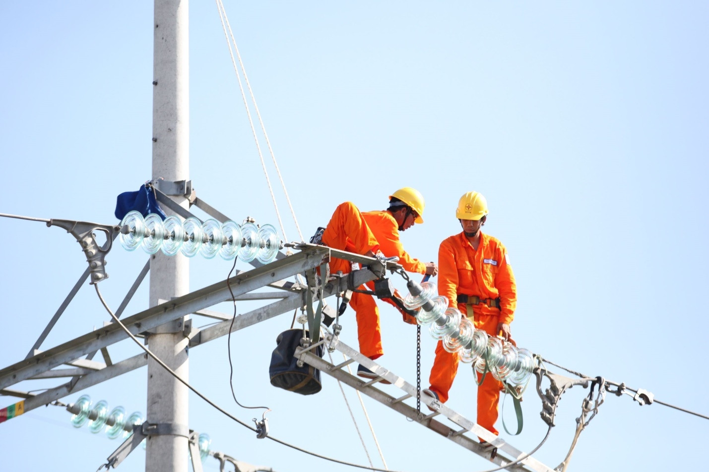 Chuyển đổi số - Nền tảng cho an ninh năng lượng và phát triển bền vững